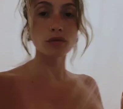 Lysandre Nadeau Nude Shower Video Leaked